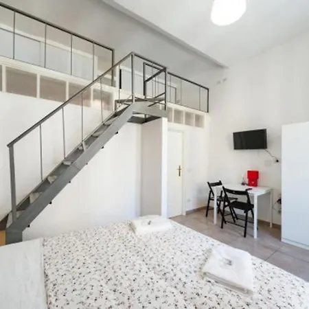 Sasha House Pensión