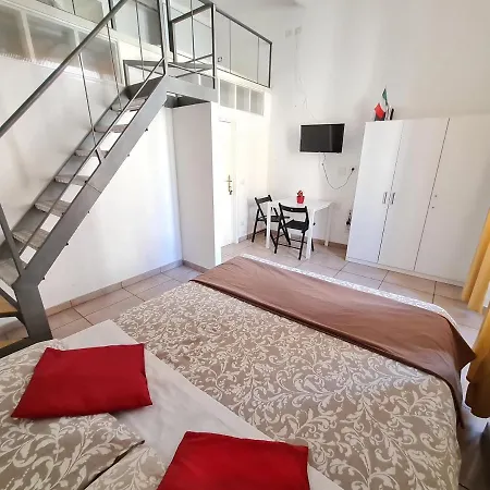 Sasha House * Roma